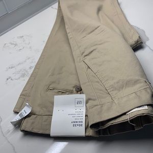 Men’s Skinny Khakis